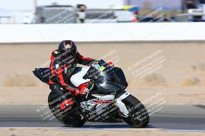 media/Jan-08-2022-SoCal Trackdays (Sat) [[1ec2777125]]/Turn 15 Inside (950am)/